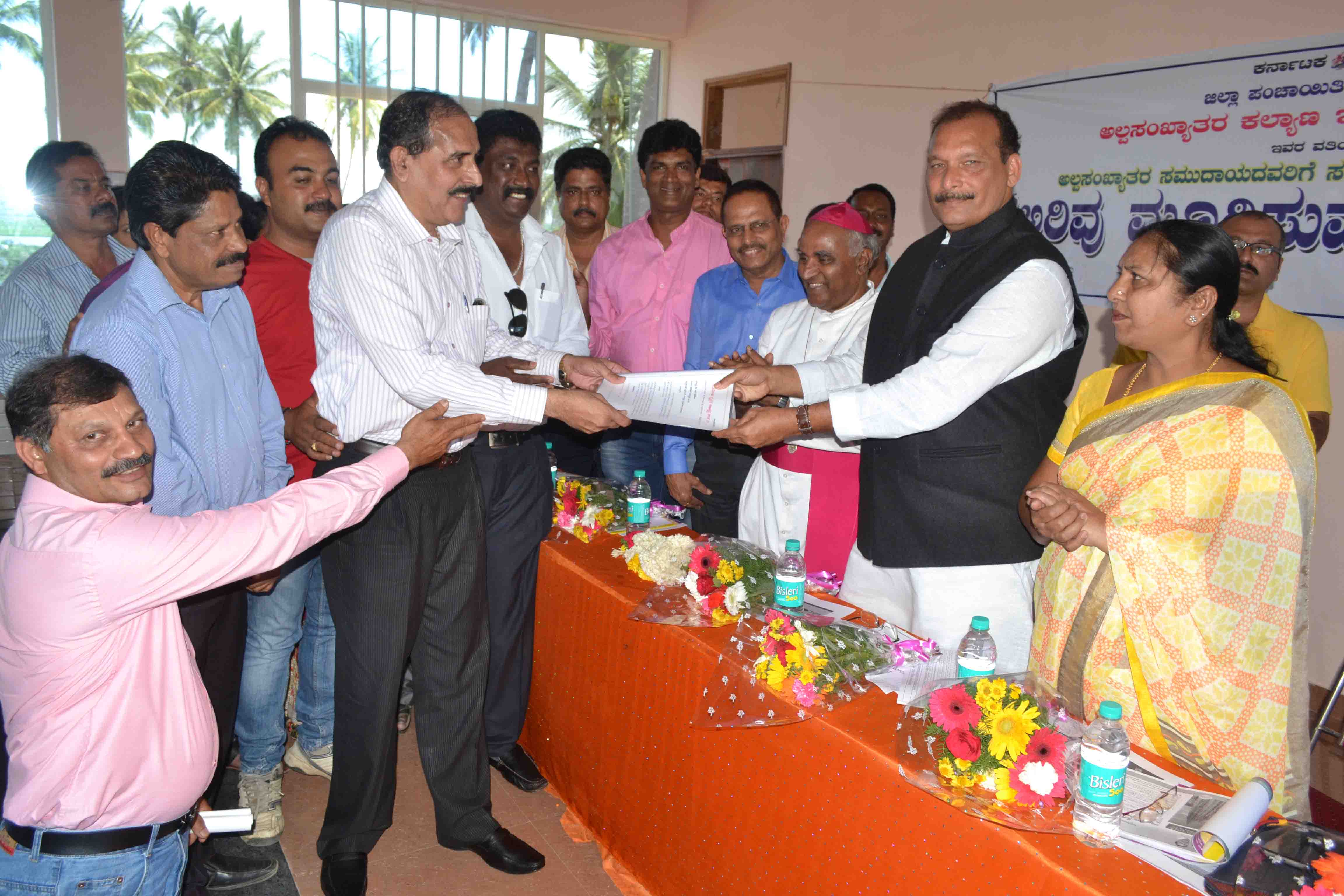 ಕ್ರೈಸ್ತರ ಅಭಿವೃದ್ಧಿ ನಿಗಮ  ಸ್ಥಾಪನೆಗೆ ಒತ್ತಾಯ